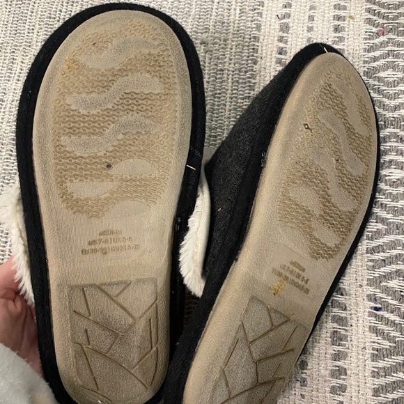 Furry Slippers - Picture 3 of 3